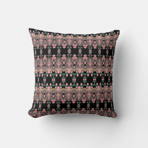 Cojín Decorativo Patterned con acento rosa delgado