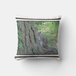 Cojín Decorativo Peek A Boo Squirrel -