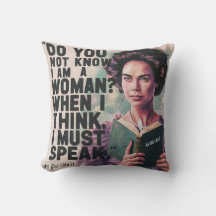 "Pensamientos Empoderados": Shakespeare Pillow