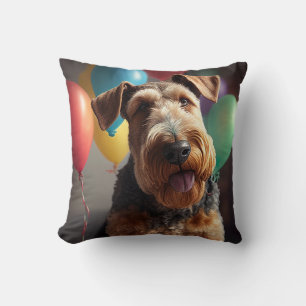 Cojín Decorativo Perro Airedale con pastel y globos 