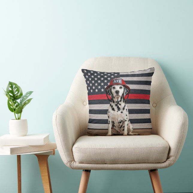 Cojín Decorativo Perro dálmata con casco de bombero (Silla)