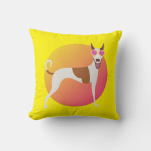 Perro de Podenco amarillo y rosa con gafas de sol
