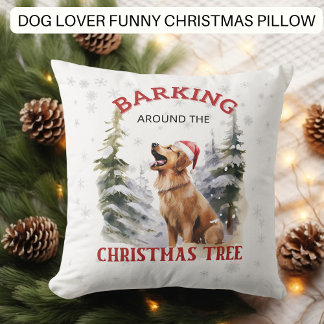 Cojín Decorativo Perro divertido ladrando alrededor del árbol de Na