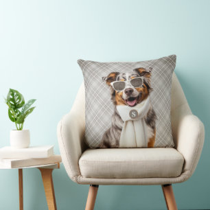 Cojín Decorativo Perro elegante Australian Shepherd y monograma de