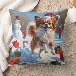 Cojín Decorativo Perro Papillon corriendo en la nieve con sombrero 