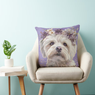 COJÍN DECORATIVO PERRO PEQUEÑO MALTÉS CULTIVADO CON FLORES PURPLE