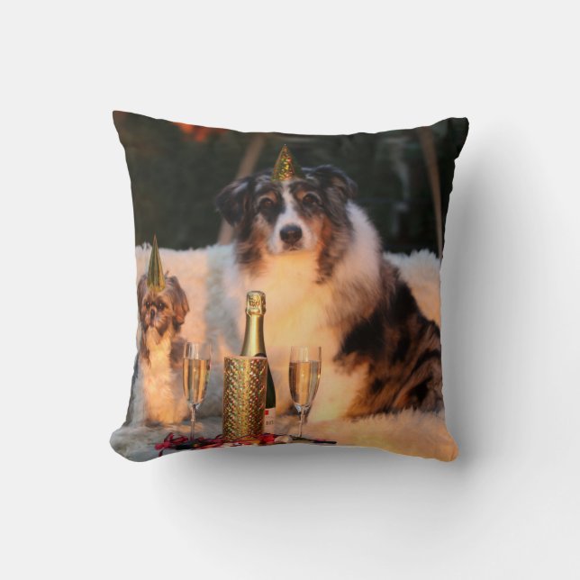 Cojín Decorativo Perros celebrando Año Nuevo (Anverso)