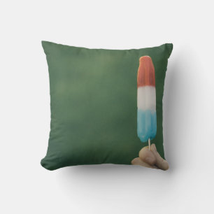 Cojín Decorativo Persona sosteniendo pop de hielo