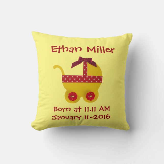 Cojín Decorativo Personaliza, amarillo brillante, cochecito rojo (Anverso)