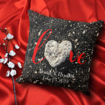 Cojín Decorativo Personalizado de Amor Script Nombres Fecha Coral C<br><div class="desc">"Amor". Me siento afortunado de haber visto esta roca de coral en forma de corazón, mientras caminaba por esta playa de arena negra de la Isla Grande de Hawái a última hora de la tarde. Viaje de vuelta a su luna de miel cuando se relaje con este impresionante y hermoso...</div>