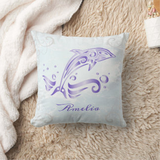 Cojín decorativo personalizado de delfín morado