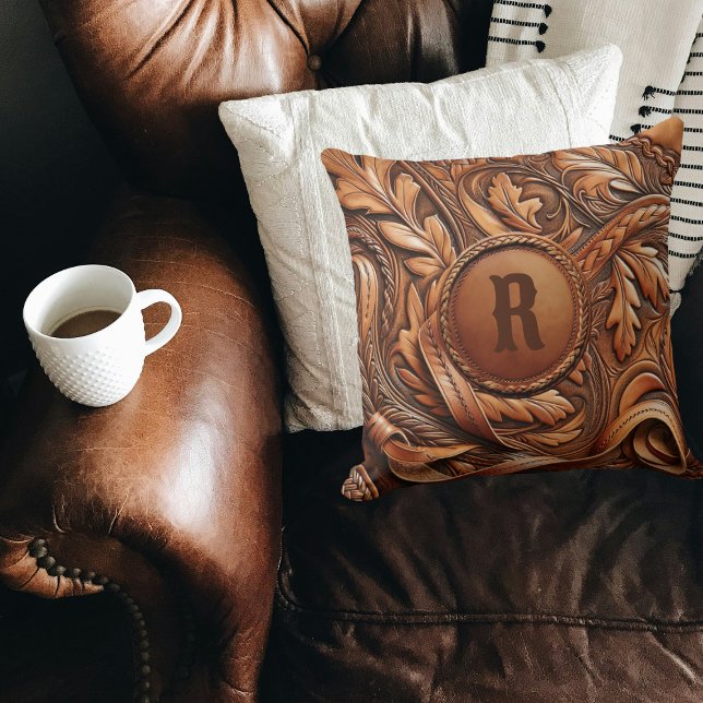 Cojín Decorativo Personalizado de impresión de cuero con herramient (Western Tooled Leather Collection 
Custom Initial Throw Pillow)