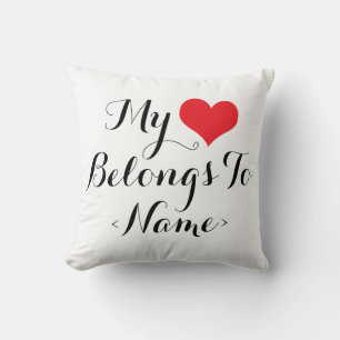 Cojín Decorativo Personalizado De Mi Corazón Pertenece A<Name>