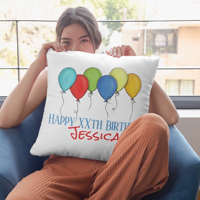 Cojín Decorativo Personalizado Feliz Cumpleaños Cute Balloons (Colorful whimsical birthday balloons custom pillow.)