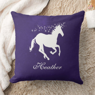 Cojín decorativo personalizado morado oscuro de Un
