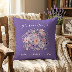 Cojín Decorativo Personalized Grandma Pillow with Rose Bouquet