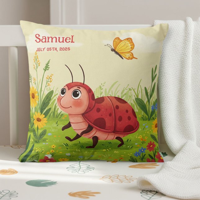 Cojín Decorativo Personalized Ladybug Pillow – Baby Name (Subido por el creador)