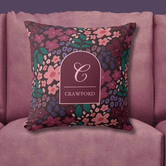 Cojín Decorativo Personalized Monogram Moody Floral (Monogram Floral Throw Pillow)