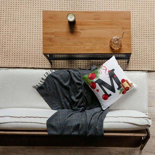 Cojín Decorativo Personalized pillow with Letter (Subido por el creador)