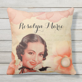 Cojín Decorativo Pétalos color de rosa de los años 20 de la mujer