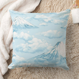 Cojín Decorativo Picos Brumosos – Paisaje Montañoso Acuarela (6)