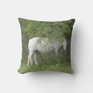Cojín Decorativo Piedra de caballo blanco y tímido