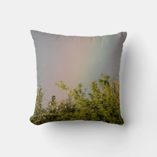 Cojín Decorativo Pilar con cielo arco iris