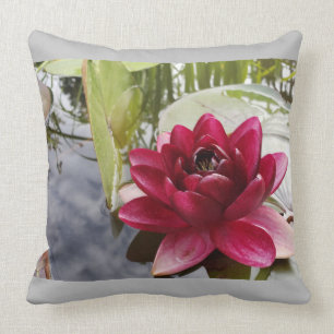 Cojín Decorativo Pilar de flor Lotus