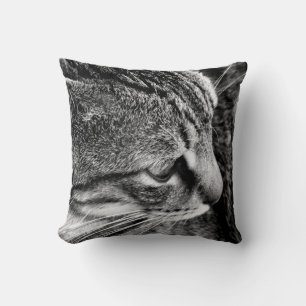 Cojín Decorativo Pilar fotográfico gato blanco y negro