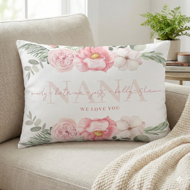 Cojín Decorativo Pilar lumbar floral personalizada Nana (Let your Nana know how special she is with this personalized throw pillow! )
