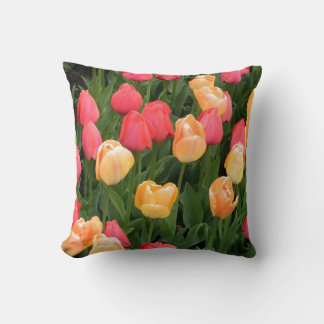 Cojín Decorativo Pilar tulipán (rojo y amarillo)