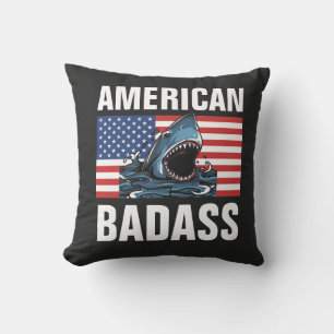 COJÍN DECORATIVO PILAS PATRIOTAS DE BADASS AMERICANAS