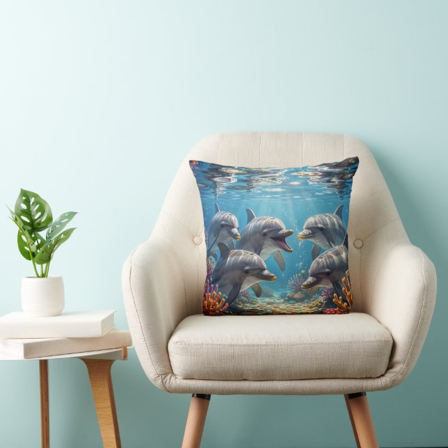 Cojín Decorativo Pillow with dolphins. (Silla)