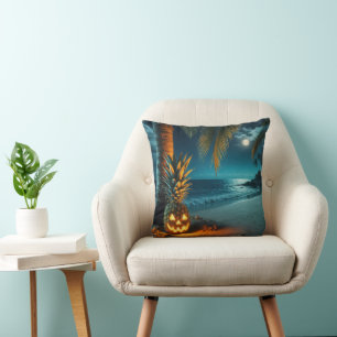 Cojín Decorativo Piña de Jack-o-lantern en una playa