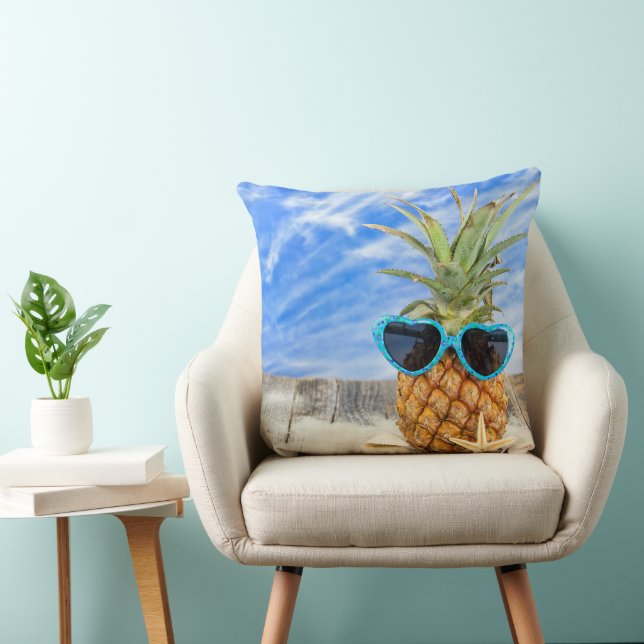 Cojín Decorativo piña tropical con gafas de sol (Silla)