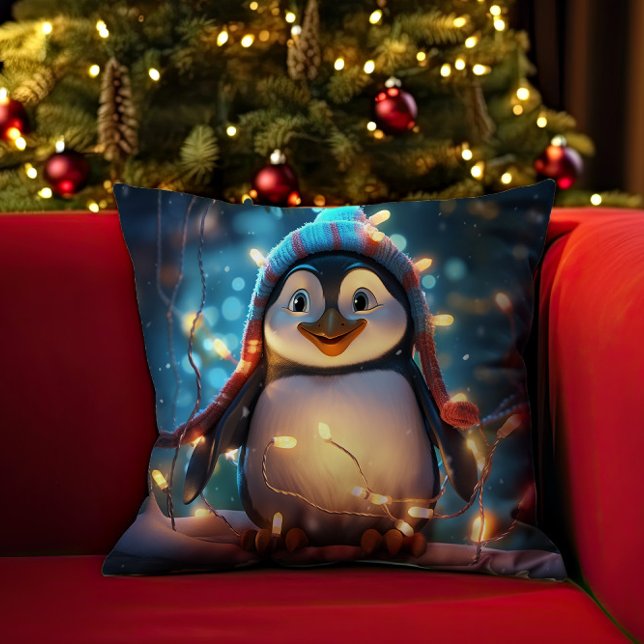 Cojín Decorativo Pingüino En El Espíritu De Los Navidades (Penguin In The Spirit Of Christmas Throw Pillow)