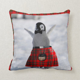 Cojín Decorativo Pingüino en Kilt