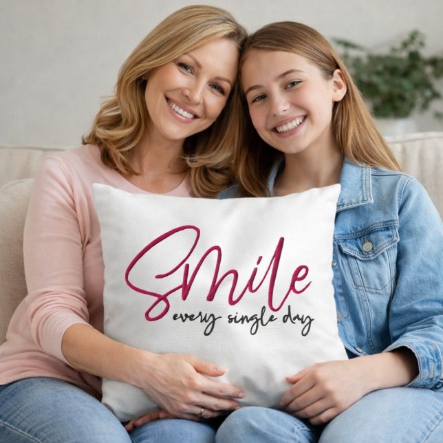 Cojín Decorativo Pink Script Silver Glam Motivational Throw Pillow (Subido por el creador)