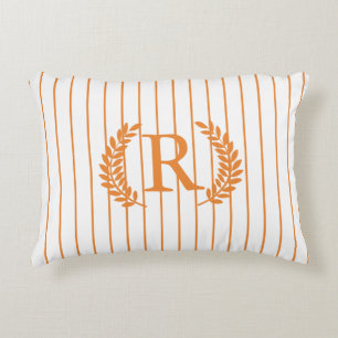 Cojín Decorativo Pinstripes monogramo con correa de Laurel   NARANJ