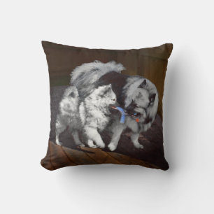 Cojín Decorativo Pintado Keeshond Playtime - Arte Perro Original.