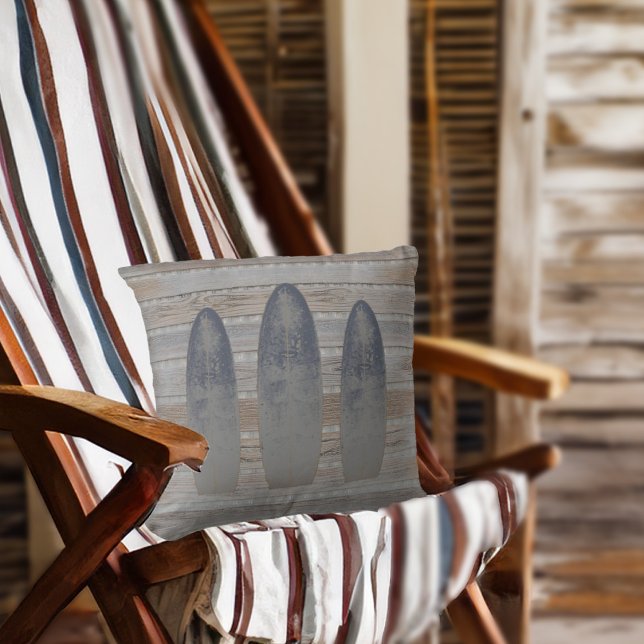 Cojín Decorativo Pizarra de marisco Weathered Beach Driftwood (Weathered Beach Driftwood Surfboard Throw Pillow)