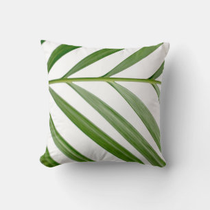 Cojín Decorativo Planta de hoja verde durante el día