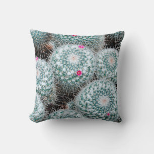 Cojín Decorativo Plantas de cactus con flores rosadas muy pequeñas