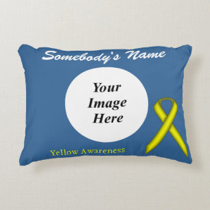 Cojín Decorativo Plantilla de cinta amarilla estándar