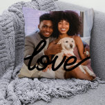 Cojín Decorativo Plantilla de fotos de amor Parejas personalizadas<br><div class="desc">Plantilla de fotos de amor almohada Parejas personalizadas de Ricaso .. agrega tu propia foto .. fácil de usar la plantilla de almohada .. sólo sube tu propia foto a esta almohada y hazte un único keepsake</div>