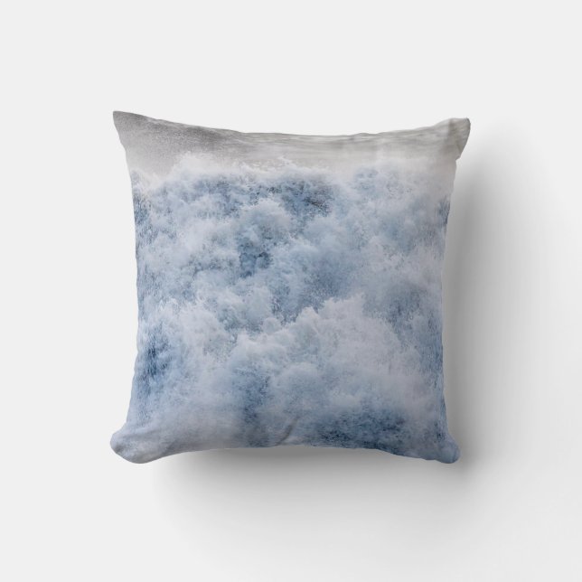 Cojín Decorativo Poderosas Olas De Tormenta En Invierno (Anverso)