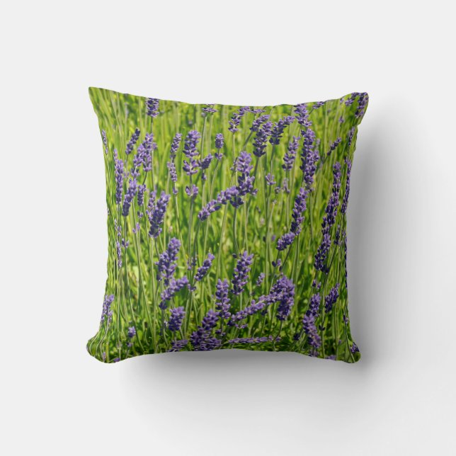 Cojín Decorativo Pradera de flores de lavanda morada (Anverso)