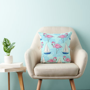 Cojín Decorativo Preppy de velero azul Flamingo rosa costero