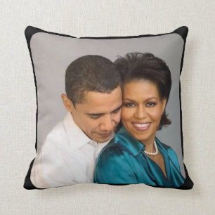 COJÍN DECORATIVO PRESIDENTE ANTERIOR OBAMA Y MICHELLE