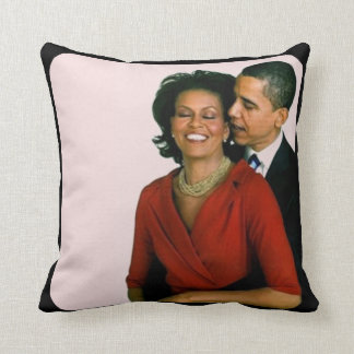 COJÍN DECORATIVO PRESIDENTE ANTERIOR OBAMA Y MICHELLE